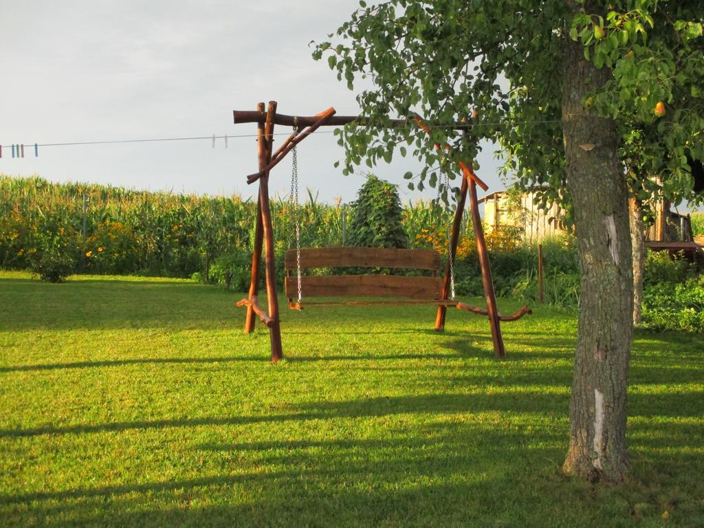 Hubertowka Farm stay Leszczewek